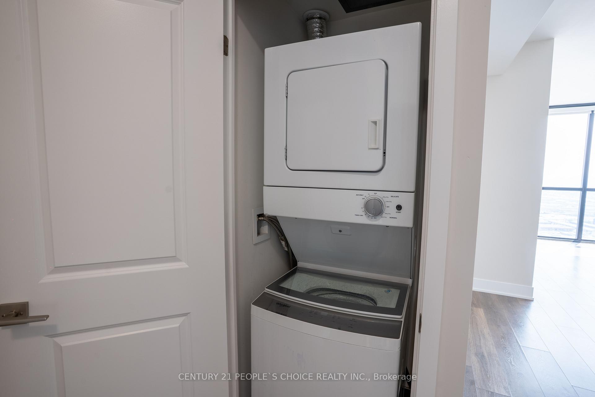 Photo 11 of Unit 3601, 2908 Highway 7, Vaughan, Vaughan Corporate Centre — HOMEH