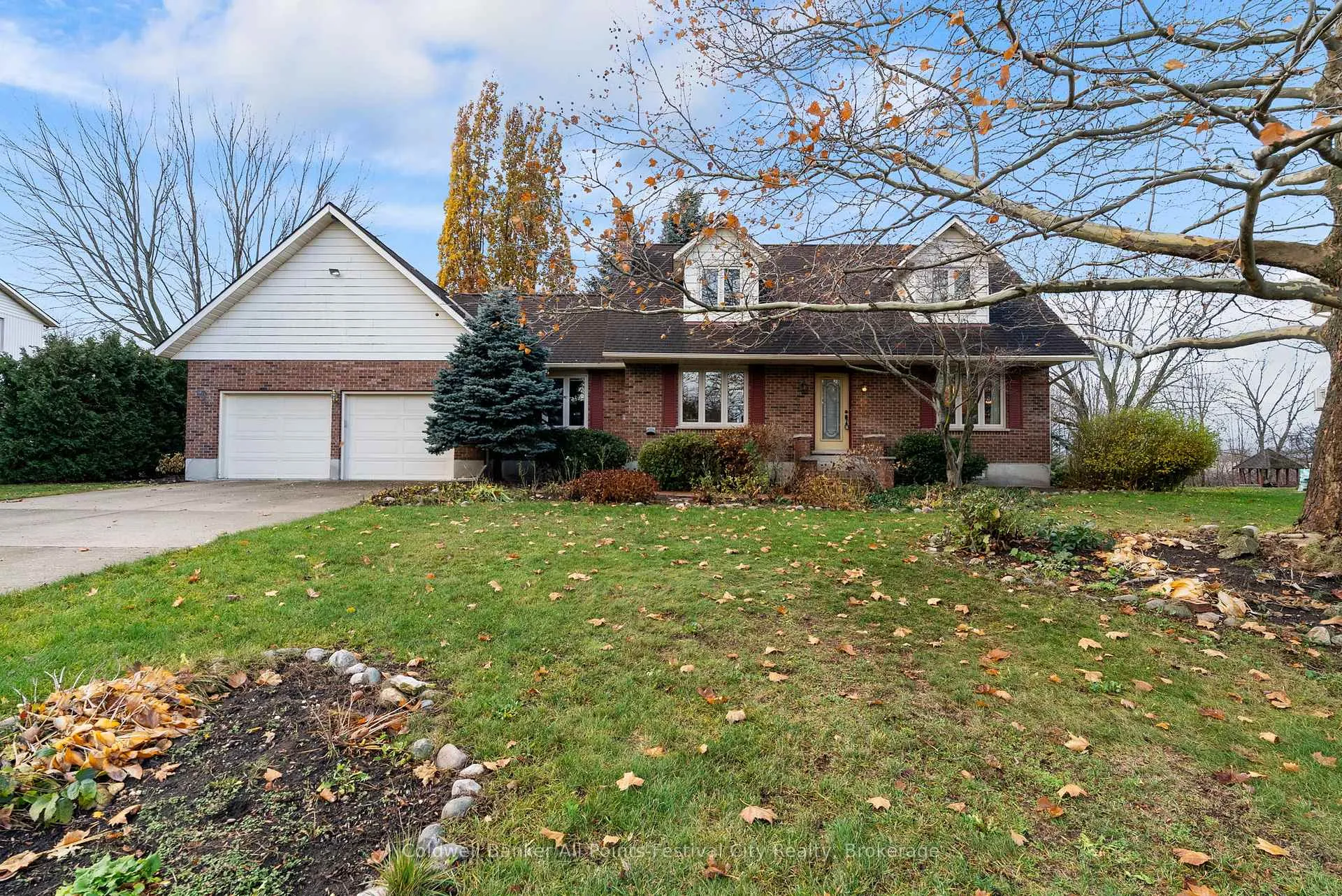 Photo 1 of 81287 Colborne Place, Goderich, Goderich (Town) — HOMEH