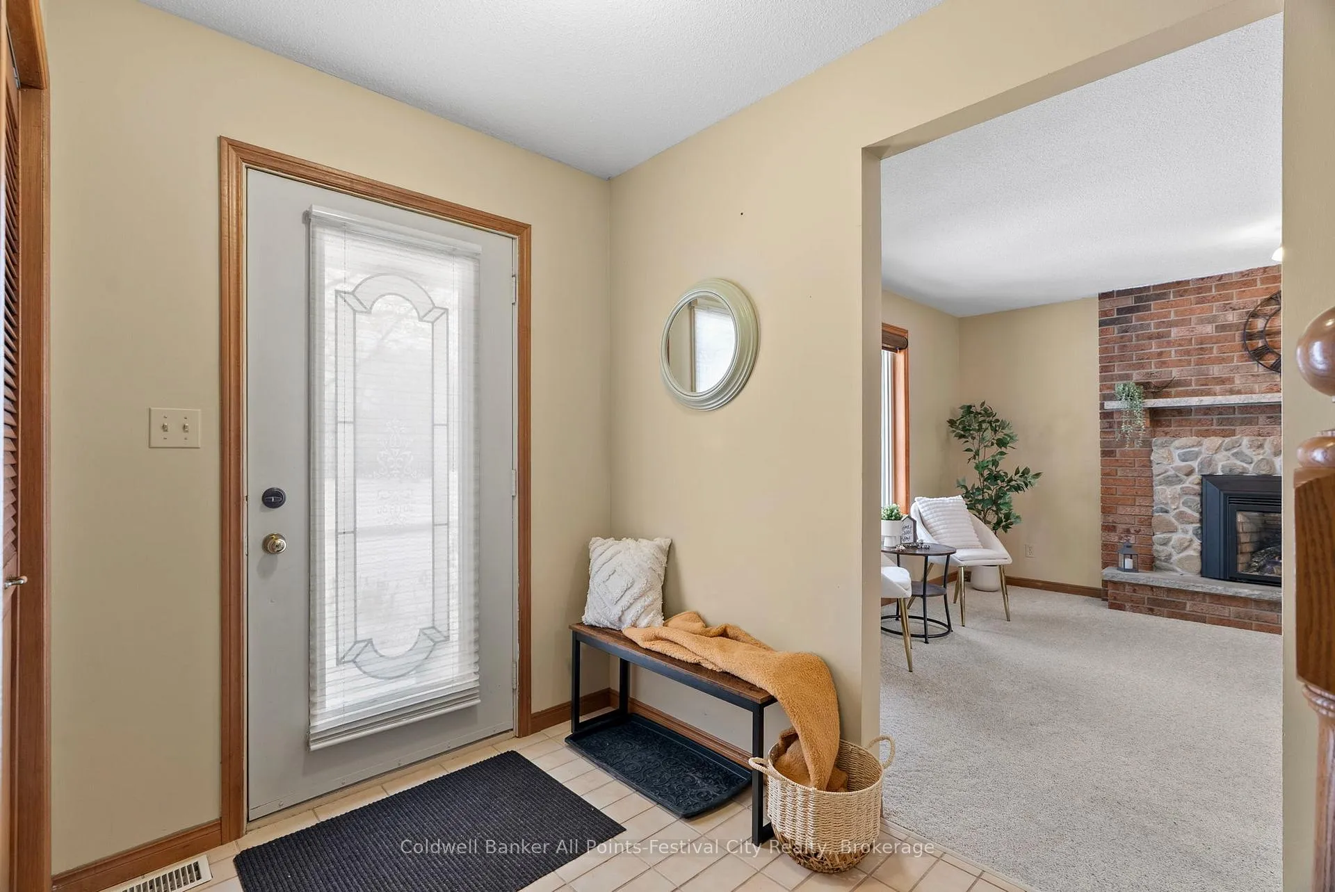 Photo 5 of 81287 Colborne Place, Goderich, Goderich (Town) — HOMEH