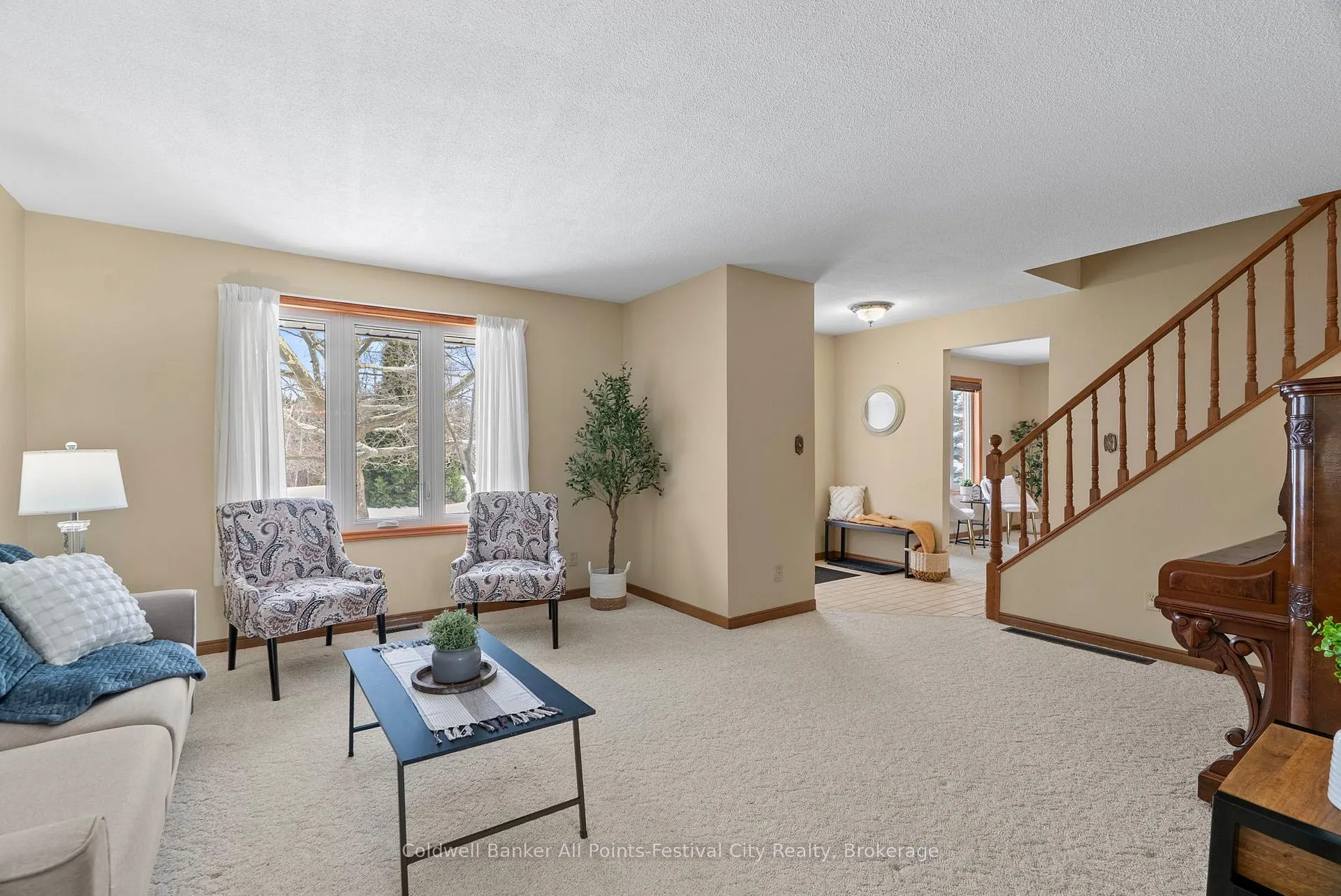 Photo 7 of 81287 Colborne Place, Goderich, Goderich (Town) — HOMEH