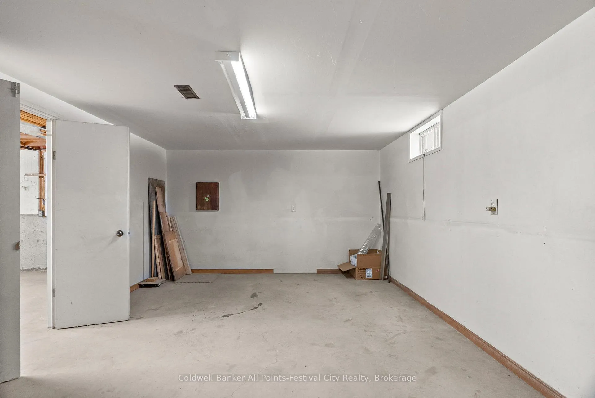 Photo 33 of 81287 Colborne Place, Goderich, Goderich (Town) — HOMEH