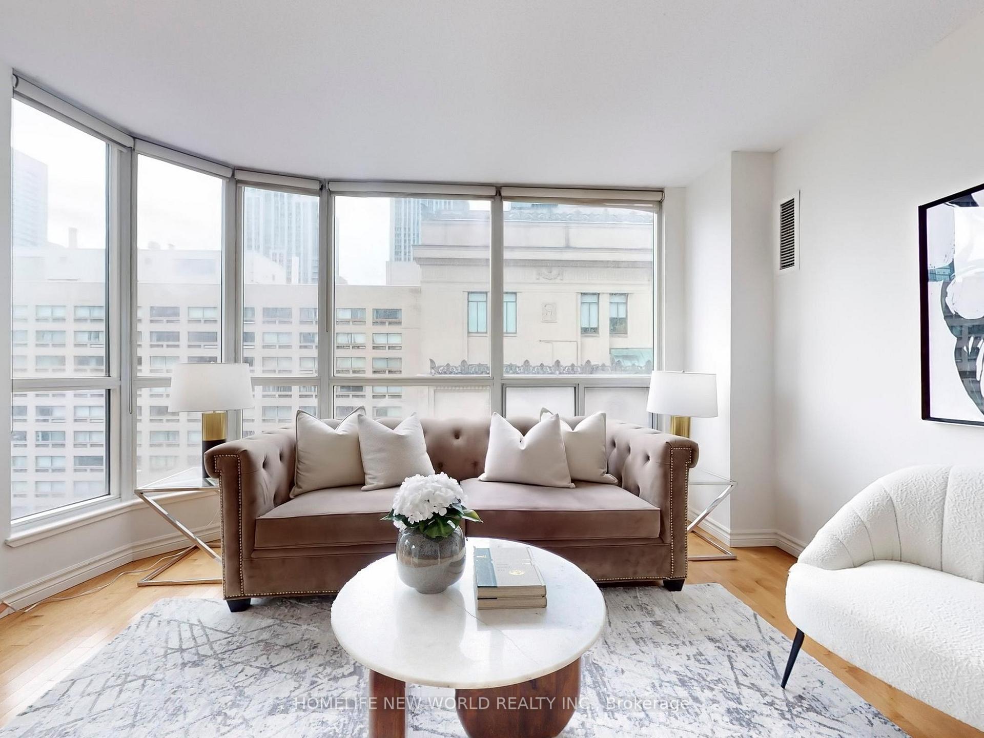 Photo 5 of Unit 1206, 7 Carlton Street, Toronto, Church-Yonge Corridor — HOMEH
