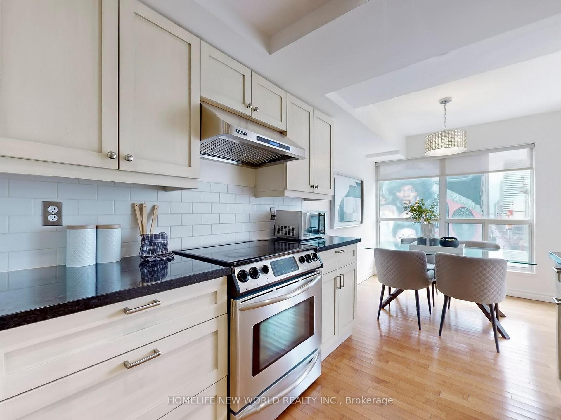 Photo 10 of Unit 1206, 7 Carlton Street, Toronto, Church-Yonge Corridor — HOMEH