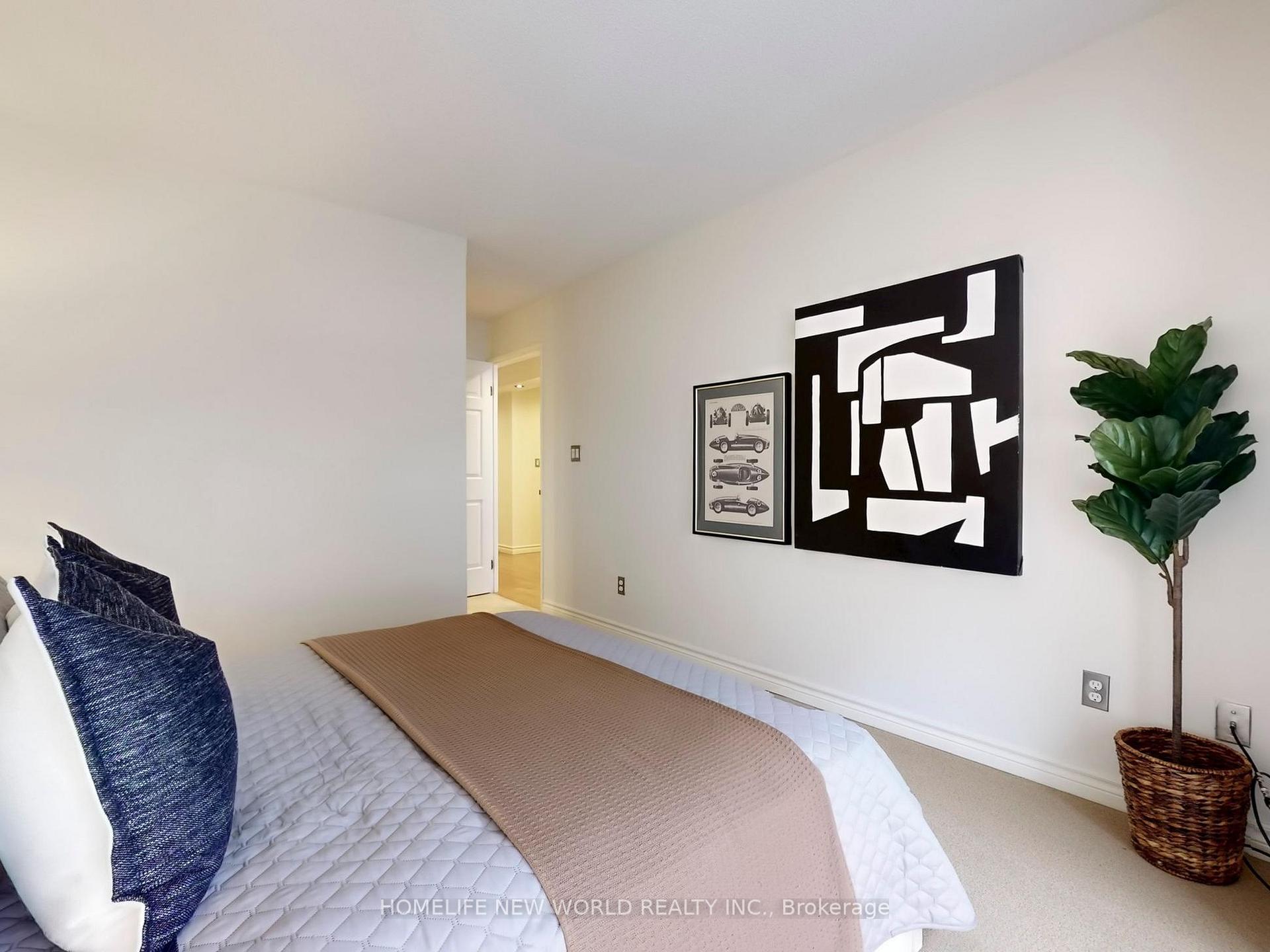 Photo 16 of Unit 1206, 7 Carlton Street, Toronto, Church-Yonge Corridor — HOMEH