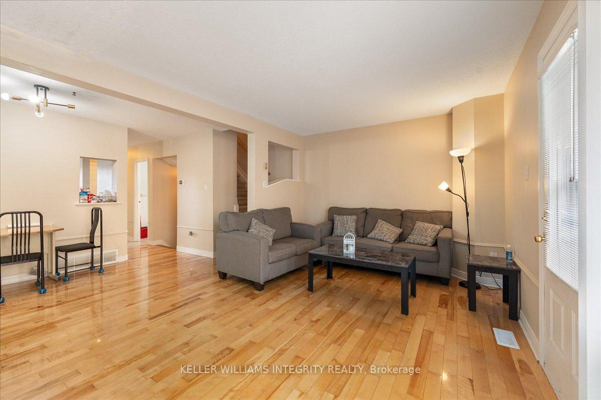 Photo 14 of 1798 Stonehenge Crescent, Ottawa, Pineview — HOMEH