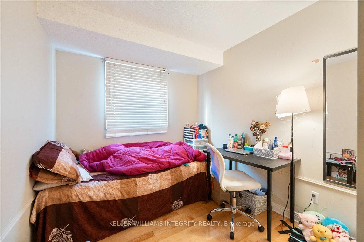 Photo 23 of 1798 Stonehenge Crescent, Ottawa, Pineview — HOMEH