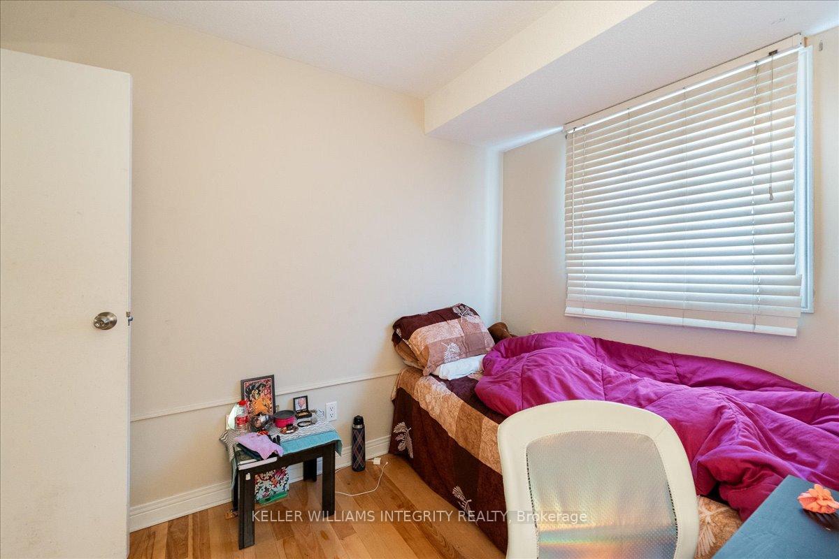 Photo 24 of 1798 Stonehenge Crescent, Ottawa, Pineview — HOMEH