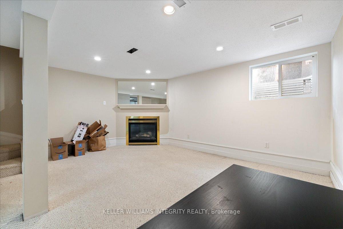 Photo 33 of 1798 Stonehenge Crescent, Ottawa, Pineview — HOMEH