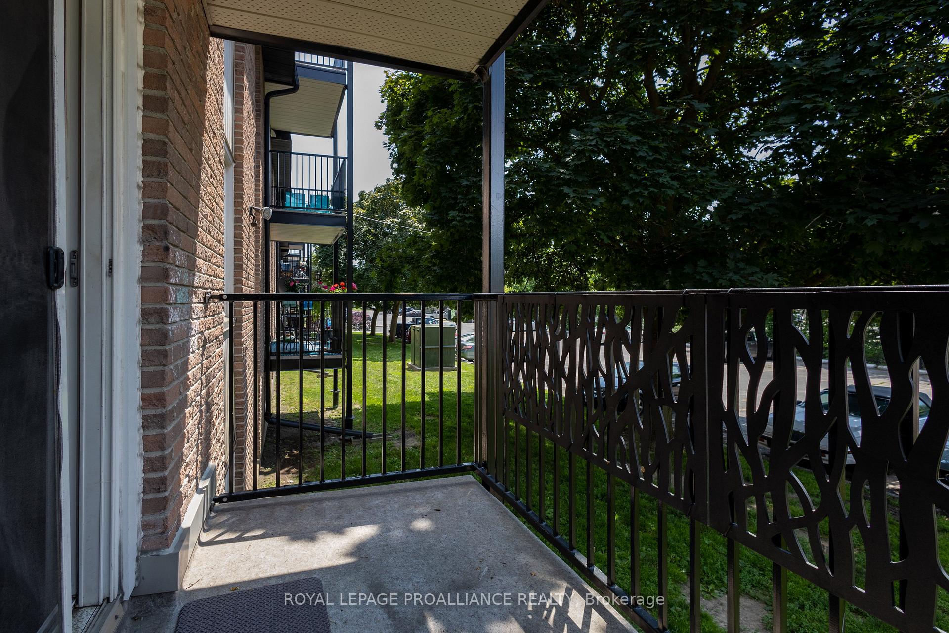 Photo 2 of Unit 202, 25 College Street E, Belleville, Belleville Ward — HOMEH