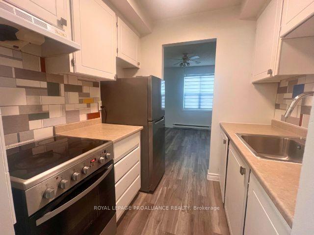 Photo 3 of Unit 202, 25 College Street E, Belleville, Belleville Ward — HOMEH