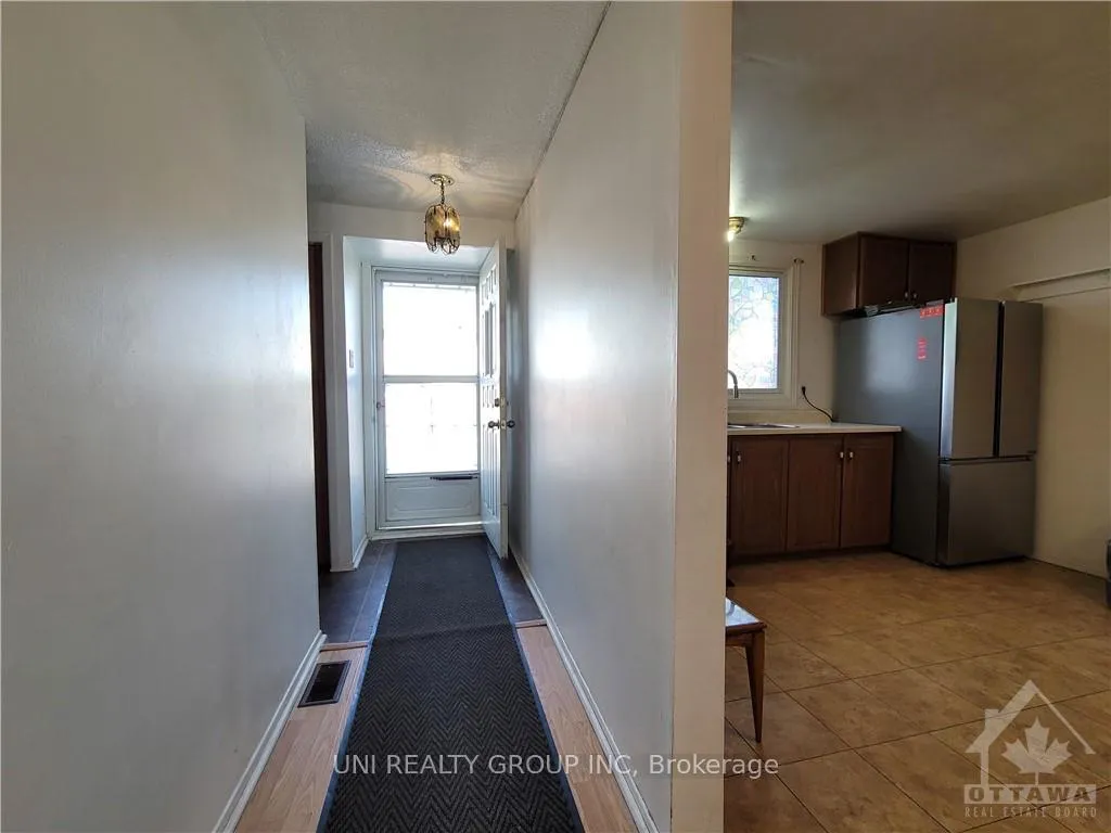 Photo 3 of Unit D, 1468 Heatherington Road, Ottawa, Heron Gate/Industrial Park — HOMEH