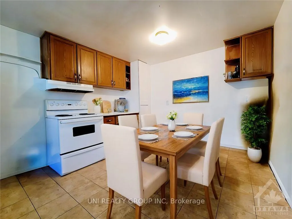 Photo 6 of Unit D, 1468 Heatherington Road, Ottawa, Heron Gate/Industrial Park — HOMEH