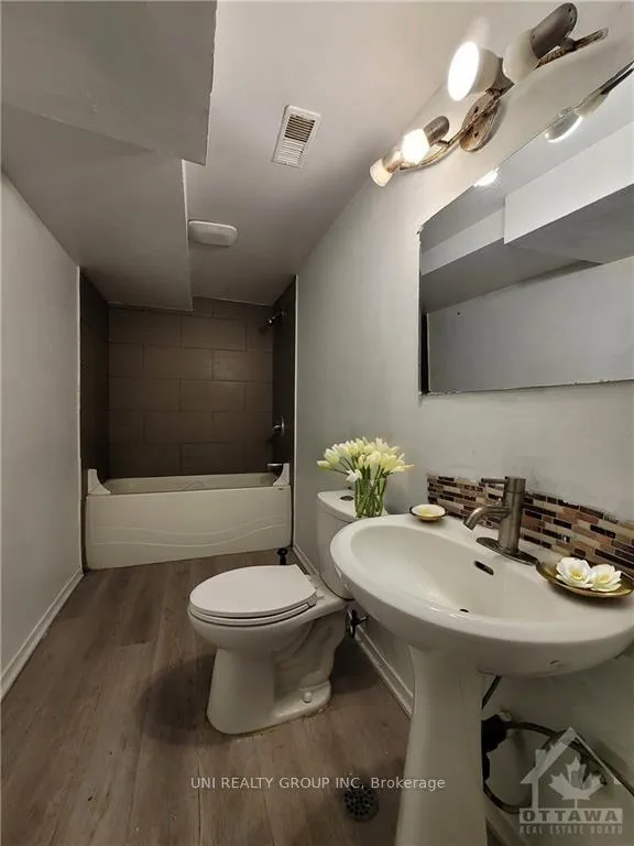 Photo 23 of Unit D, 1468 Heatherington Road, Ottawa, Heron Gate/Industrial Park — HOMEH