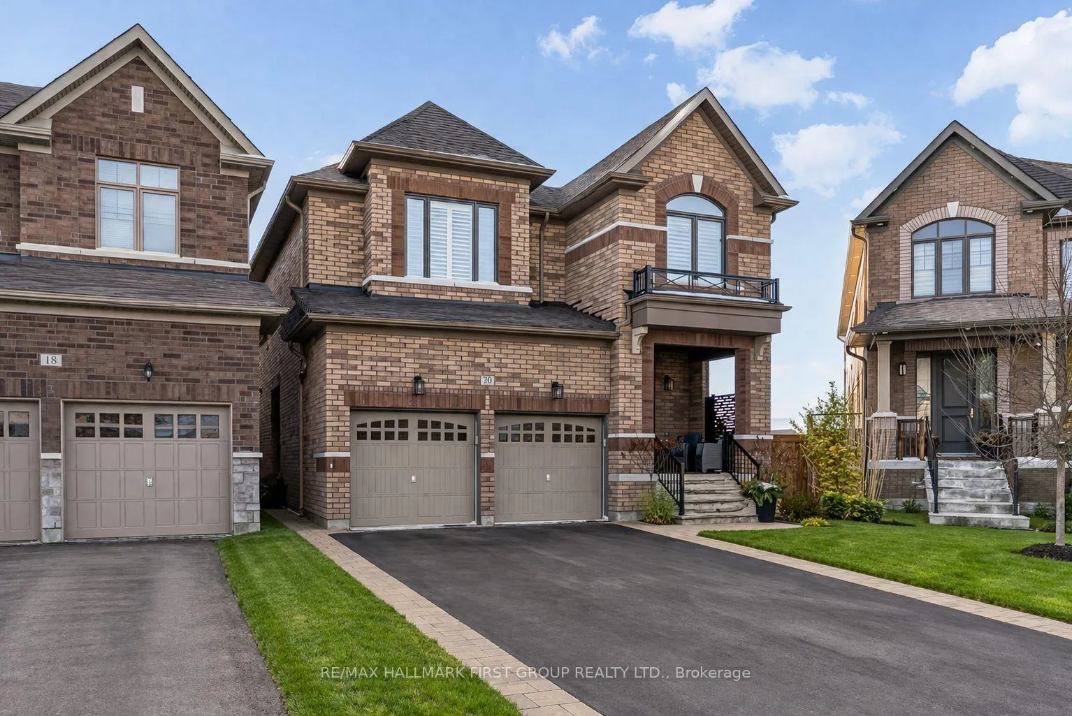 Photo 1 of 20 Capstan Court, Whitby, Lynde Creek — HOMEH