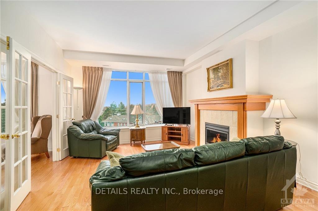 Photo 4 of Unit 407, 136 Darlington, Ottawa, Hunt Club/Western Community — HOMEH