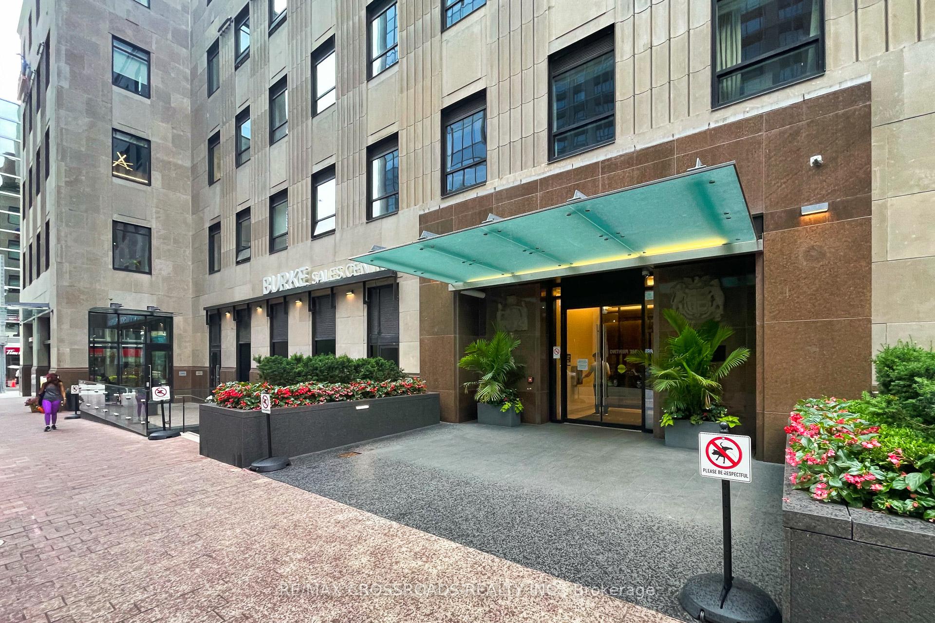 Photo 2 of Unit 3405, 88 Scott Street, Toronto, Church-Yonge Corridor — HOMEH