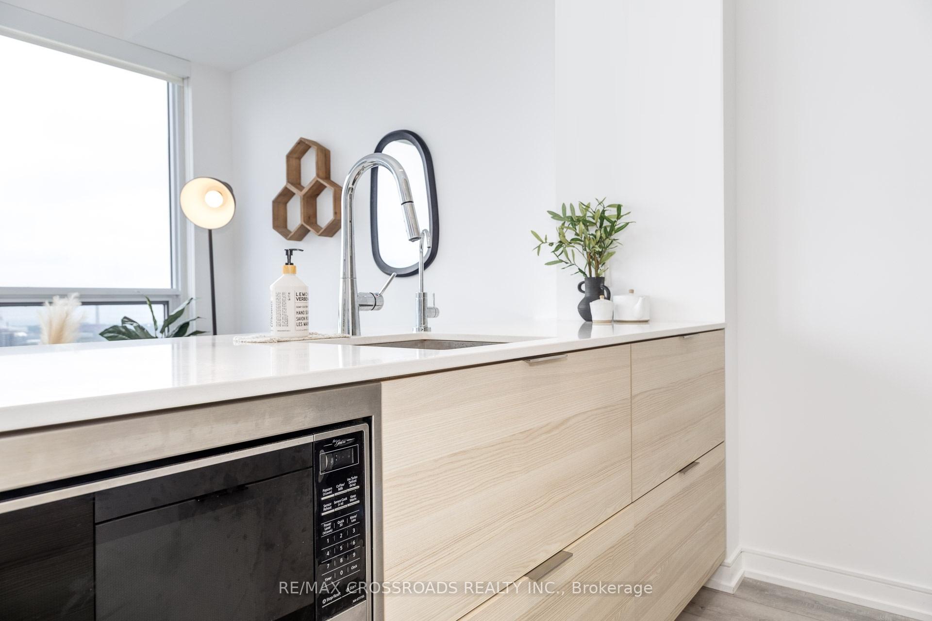 Photo 10 of Unit 3405, 88 Scott Street, Toronto, Church-Yonge Corridor — HOMEH