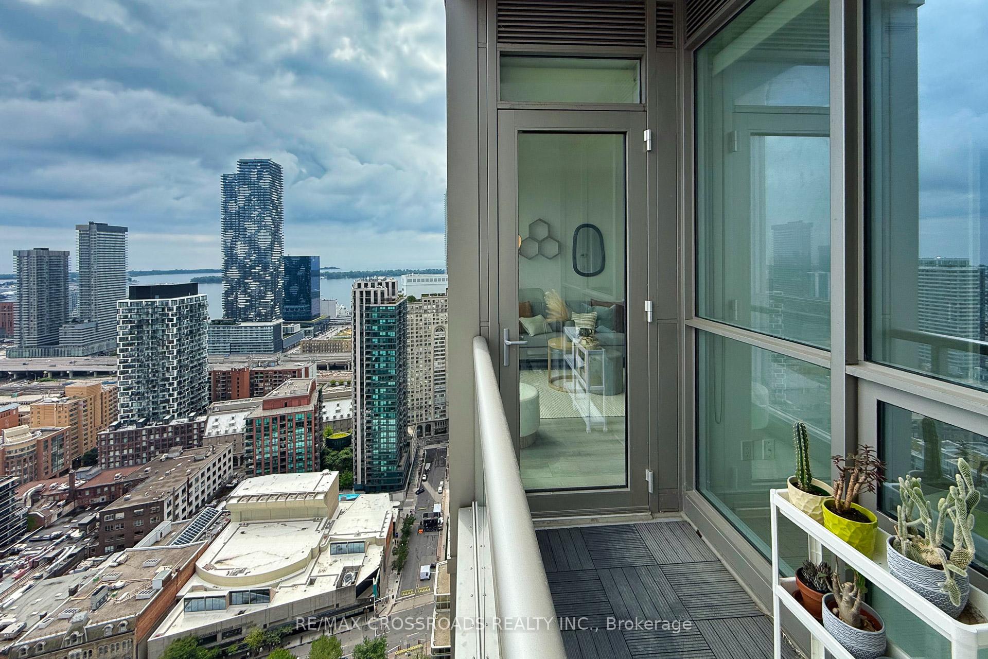 Photo 19 of Unit 3405, 88 Scott Street, Toronto, Church-Yonge Corridor — HOMEH