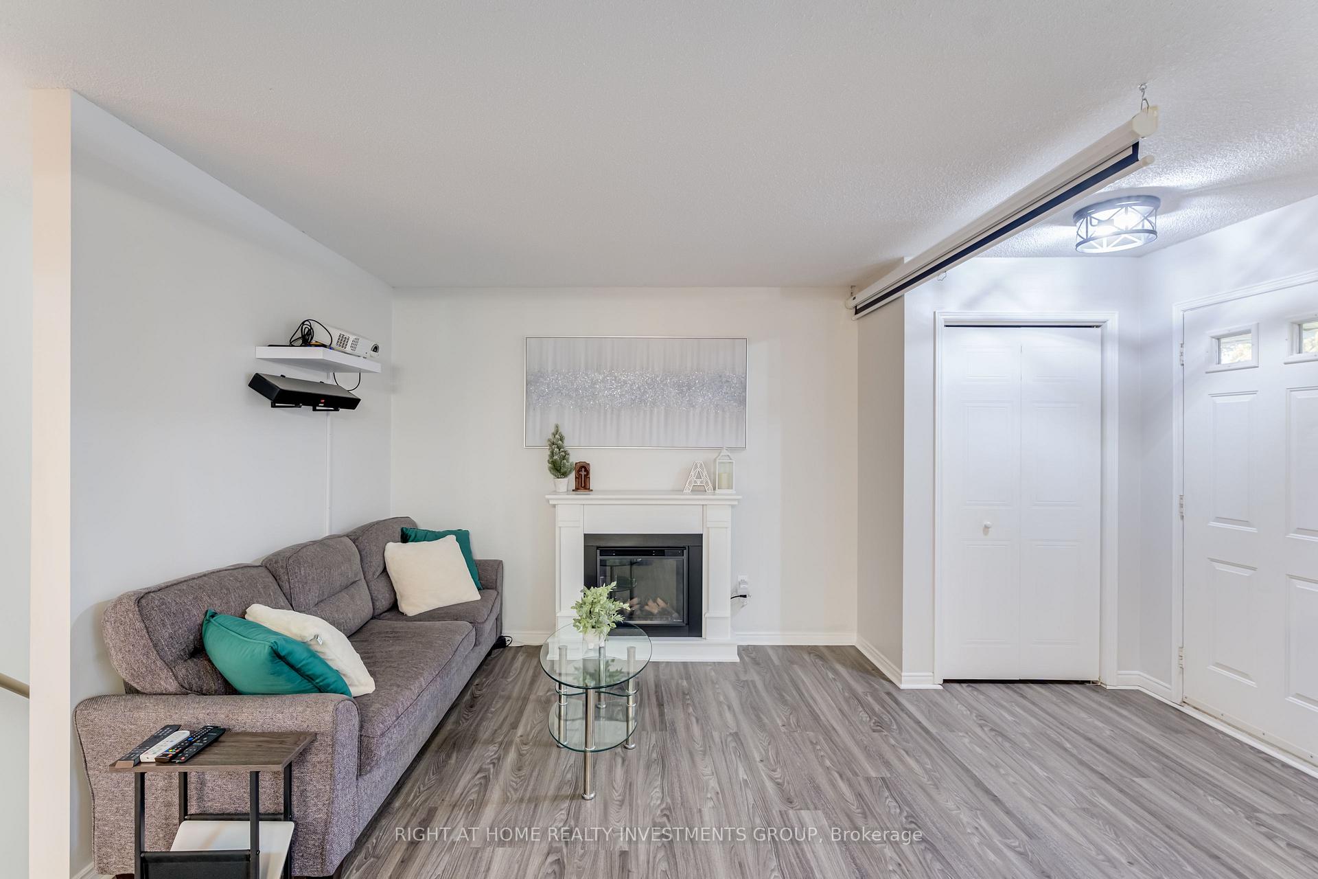 Photo 9 of Unit 112, 456 Janefield Avenue, Guelph, Dovercliffe Park/Old University — HOMEH