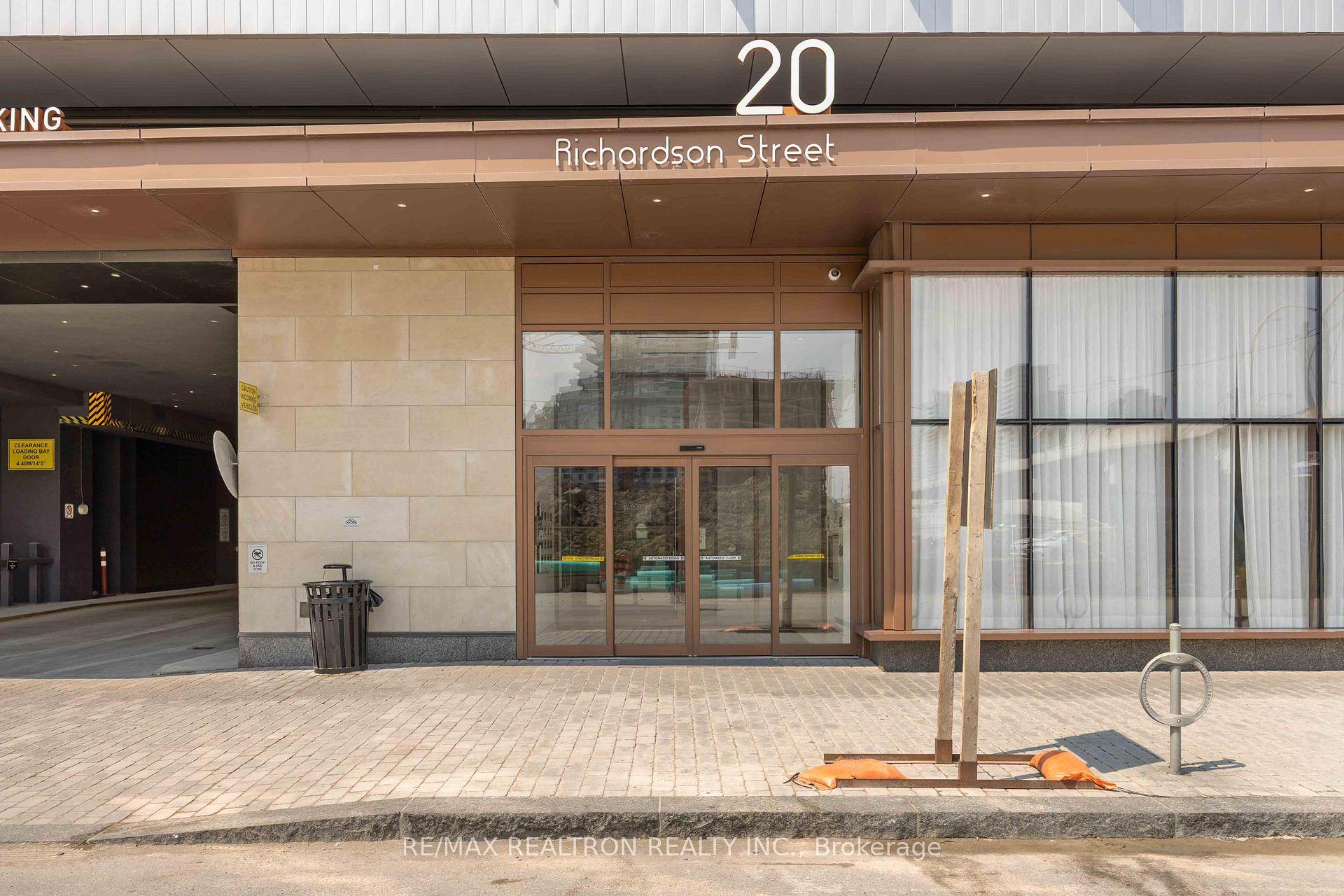 Photo 2 of Unit 720, 20 Richardson Street, Toronto, Waterfront Communities — HOMEH