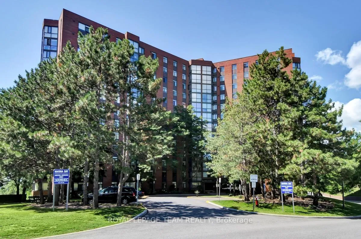 Front of Unit 411, 2871 Richmond Road