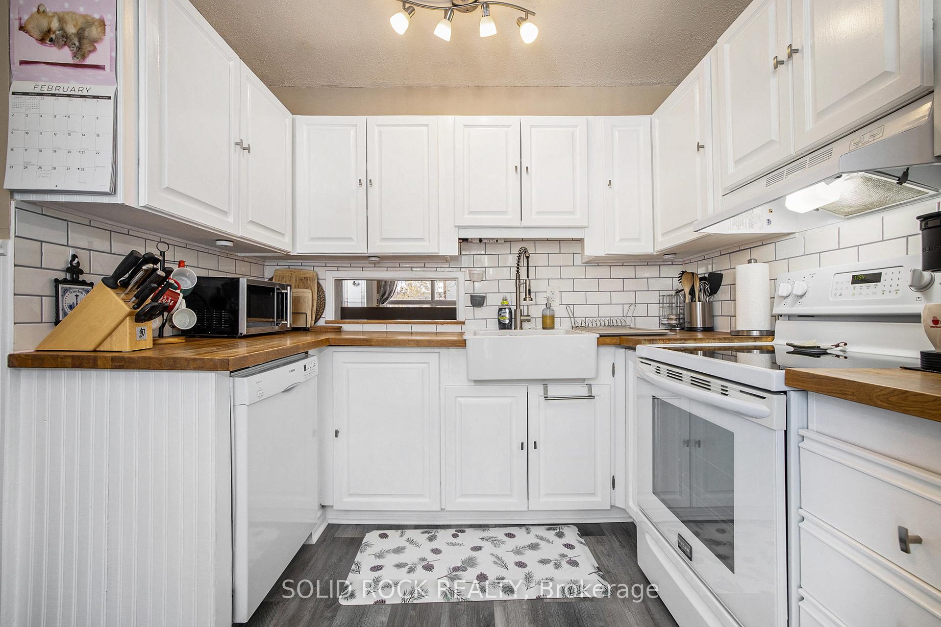 Photo 13 of 13 Carmichael Court, Ottawa, Kanata - Beaverbrook — HOMEH