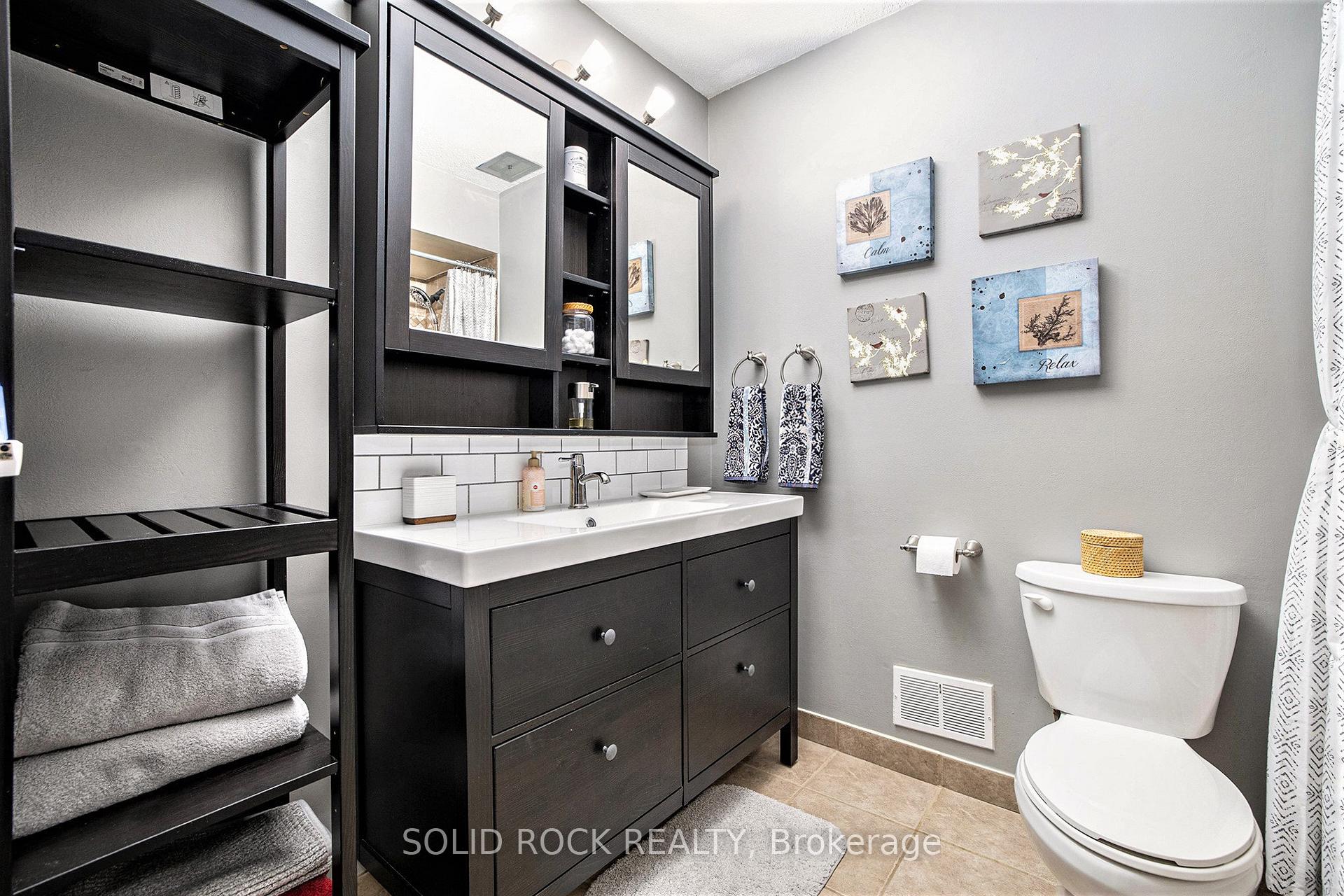 Photo 20 of 13 Carmichael Court, Ottawa, Kanata - Beaverbrook — HOMEH