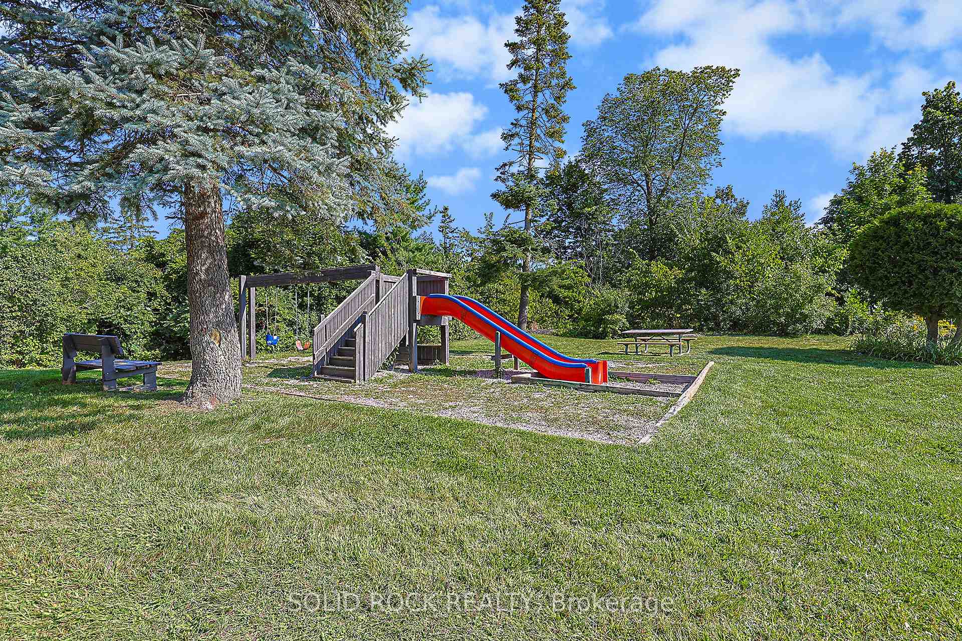 Photo 29 of 13 Carmichael Court, Ottawa, Kanata - Beaverbrook — HOMEH