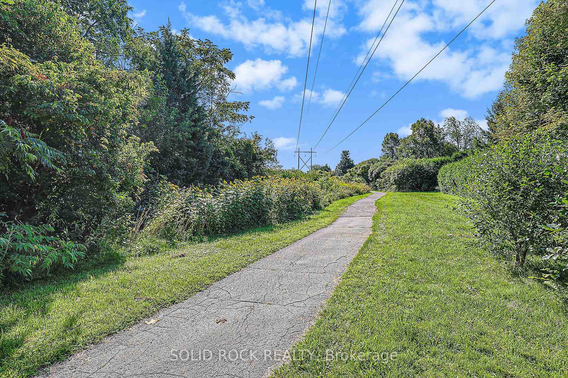 Photo 40 of 13 Carmichael Court, Ottawa, Kanata - Beaverbrook — HOMEH