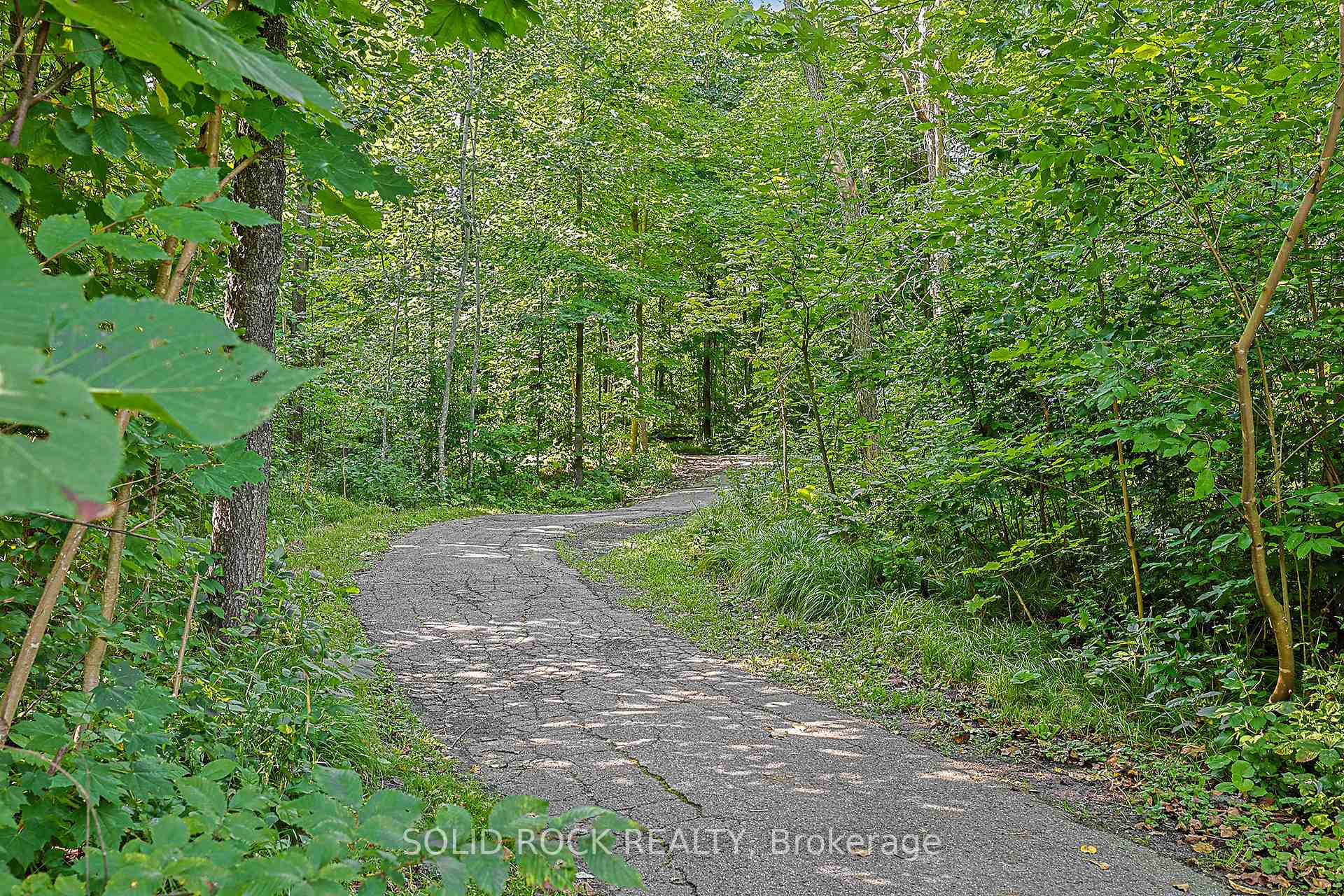 Photo 42 of 13 Carmichael Court, Ottawa, Kanata - Beaverbrook — HOMEH