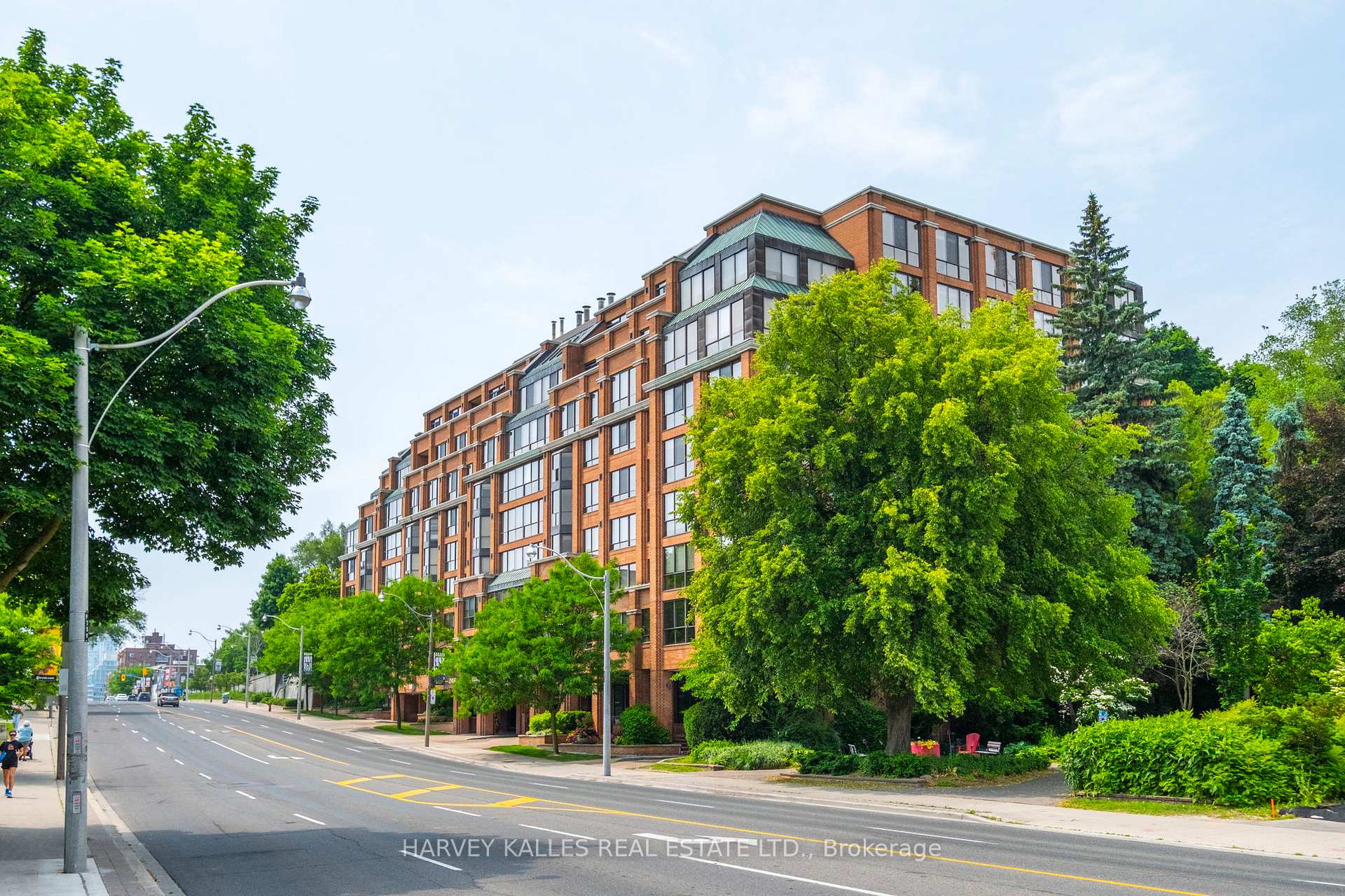 Photo 2 of Unit 702, 2900 Yonge Street, Toronto, Lawrence Park South — HOMEH