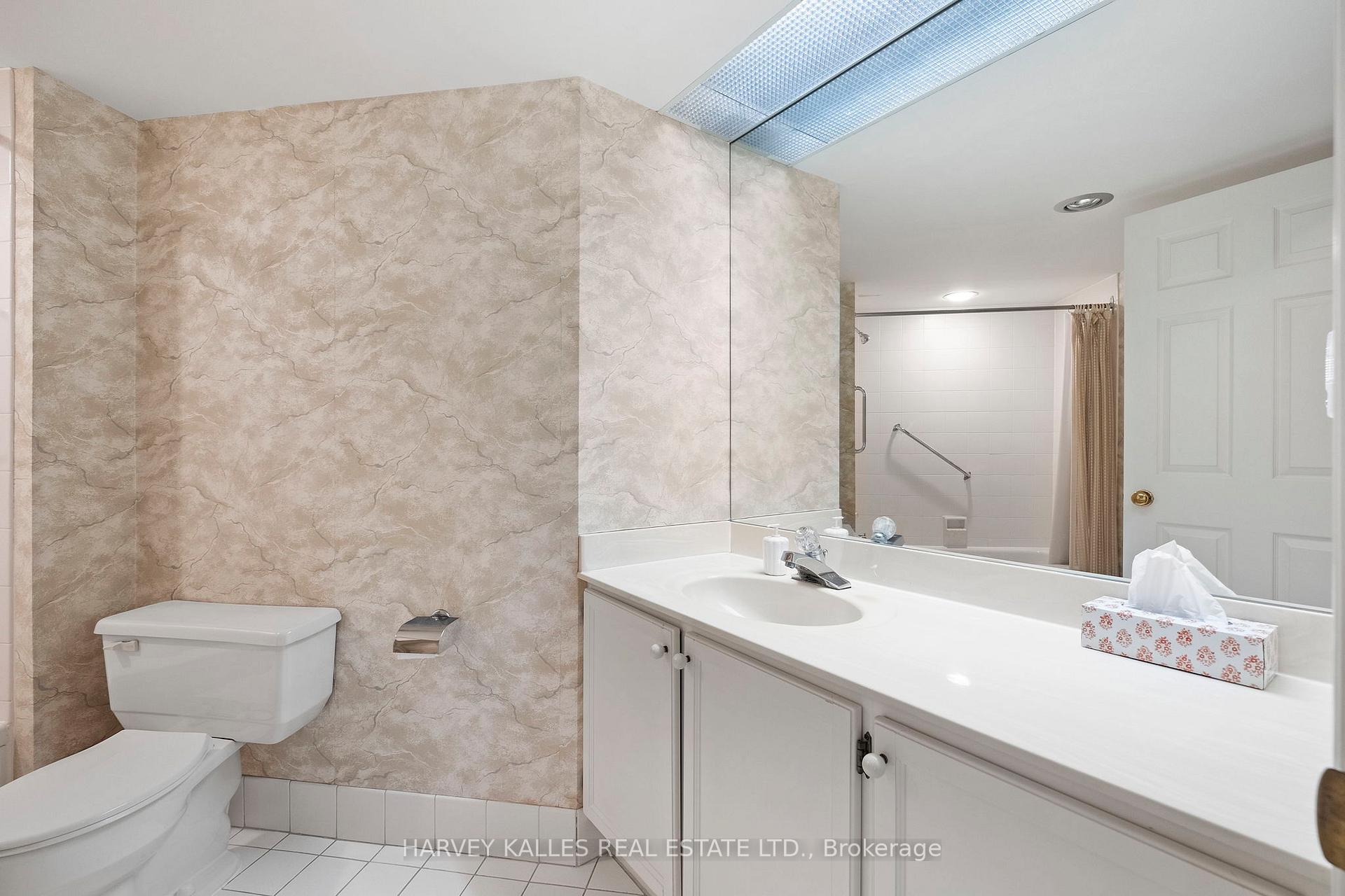 Photo 33 of Unit 702, 2900 Yonge Street, Toronto, Lawrence Park South — HOMEH