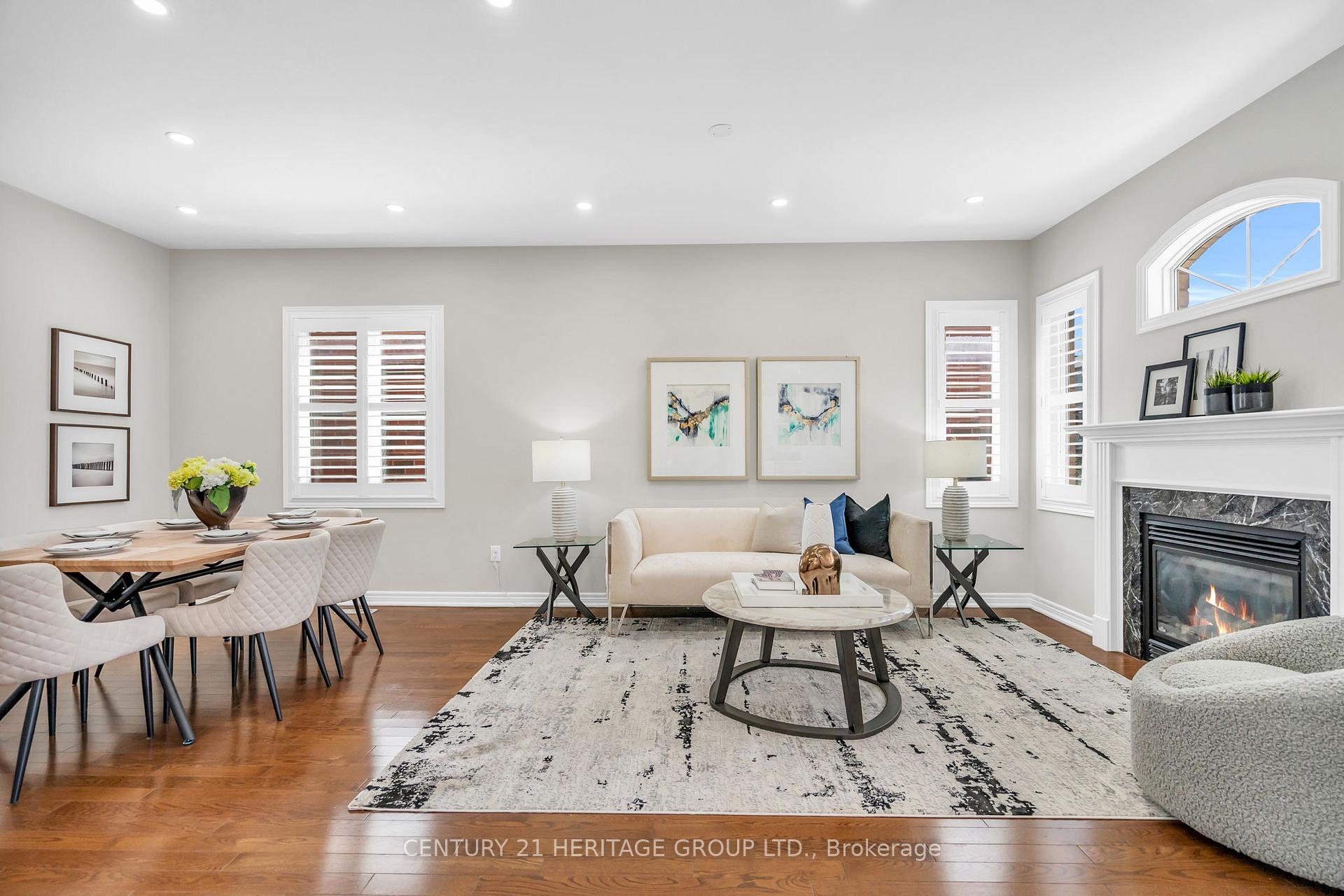 Photo 6 of 406 Mavrinac Boulevard, Aurora, Bayview Northeast — HOMEH