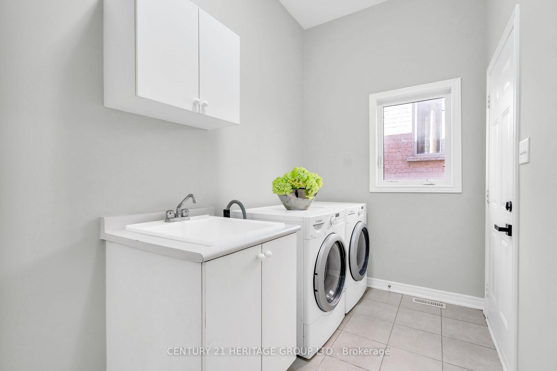 Photo 11 of 406 Mavrinac Boulevard, Aurora, Bayview Northeast — HOMEH