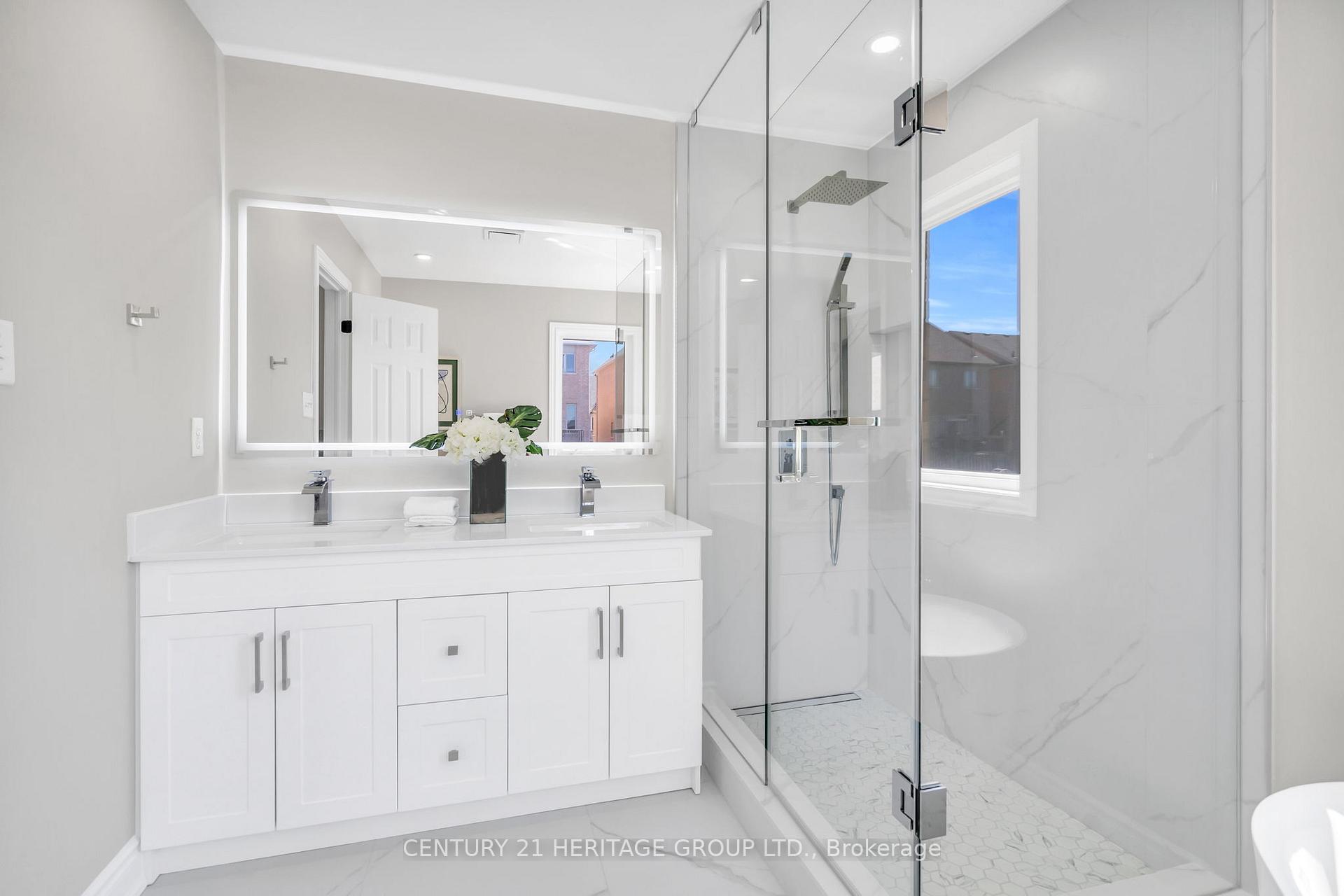 Photo 19 of 406 Mavrinac Boulevard, Aurora, Bayview Northeast — HOMEH