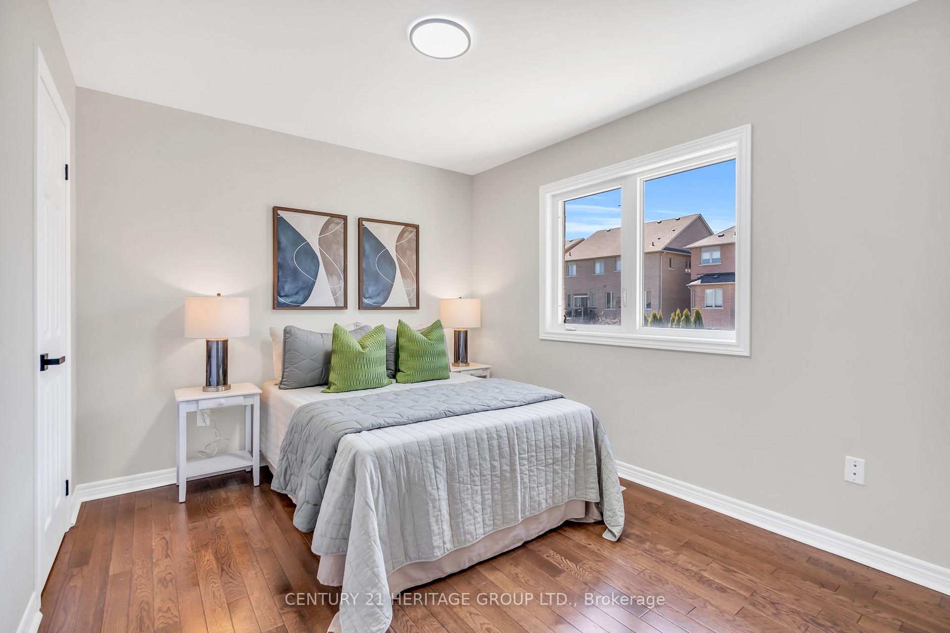 Photo 25 of 406 Mavrinac Boulevard, Aurora, Bayview Northeast — HOMEH