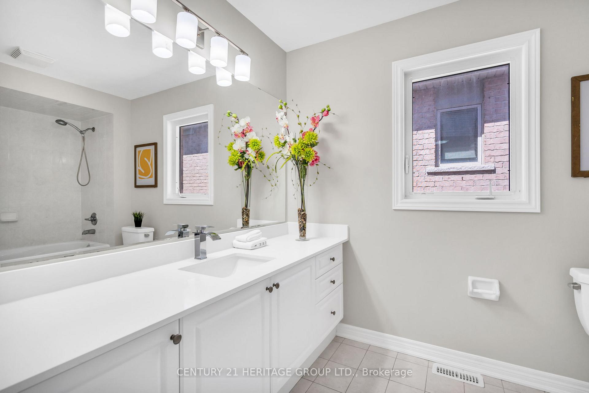 Photo 27 of 406 Mavrinac Boulevard, Aurora, Bayview Northeast — HOMEH