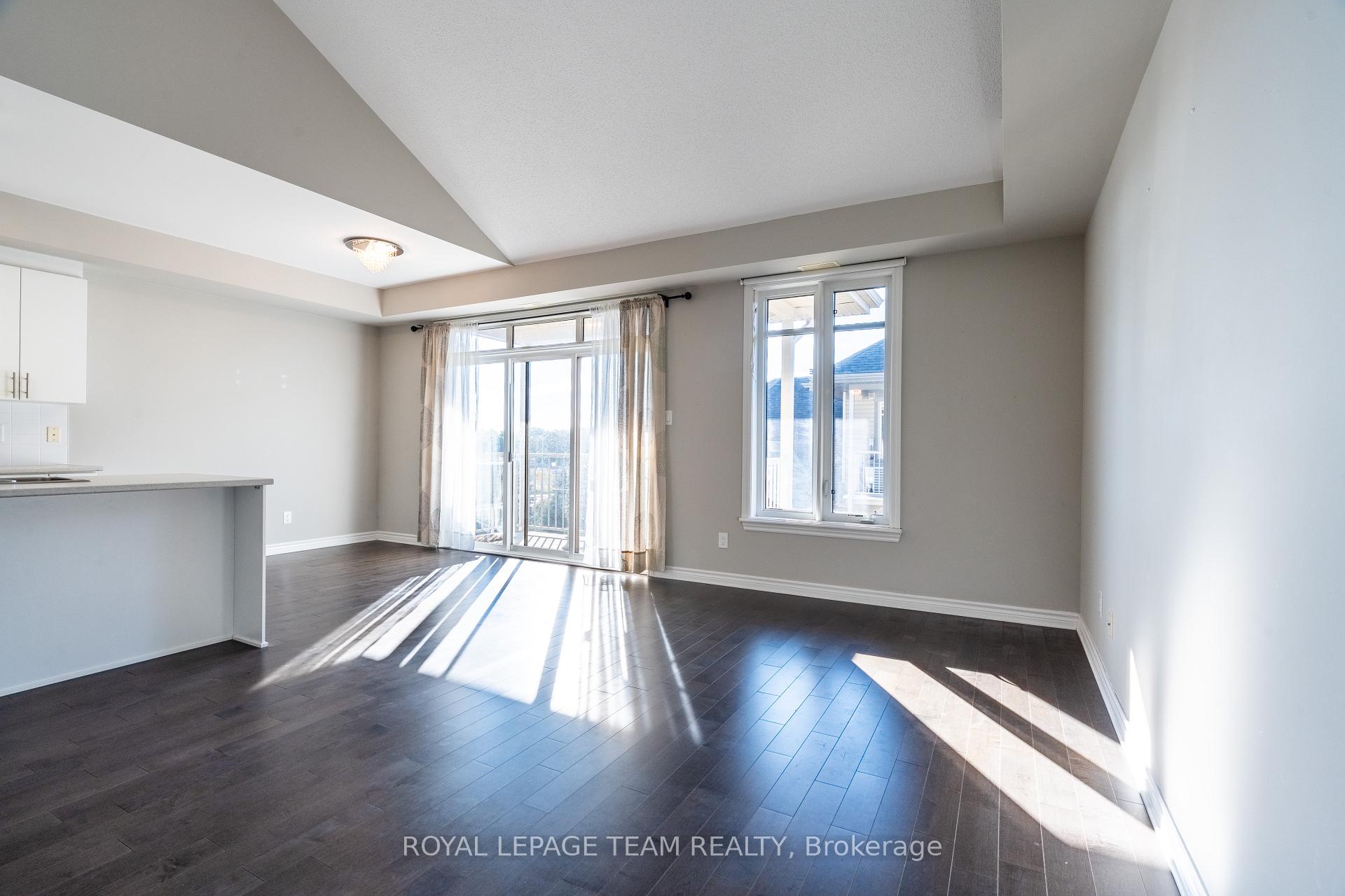 Photo 3 of Unit G, 1011 Beryl Private, Ottawa, Riverside South/Gloucester Glen — HOMEH