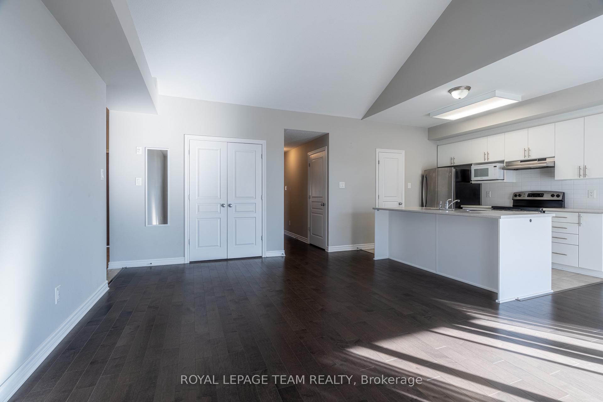 Photo 4 of Unit G, 1011 Beryl Private, Ottawa, Riverside South/Gloucester Glen — HOMEH