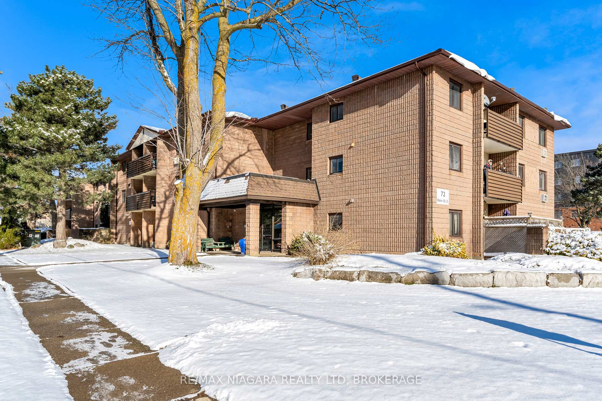 Front of Unit 107, 72 Main Street E