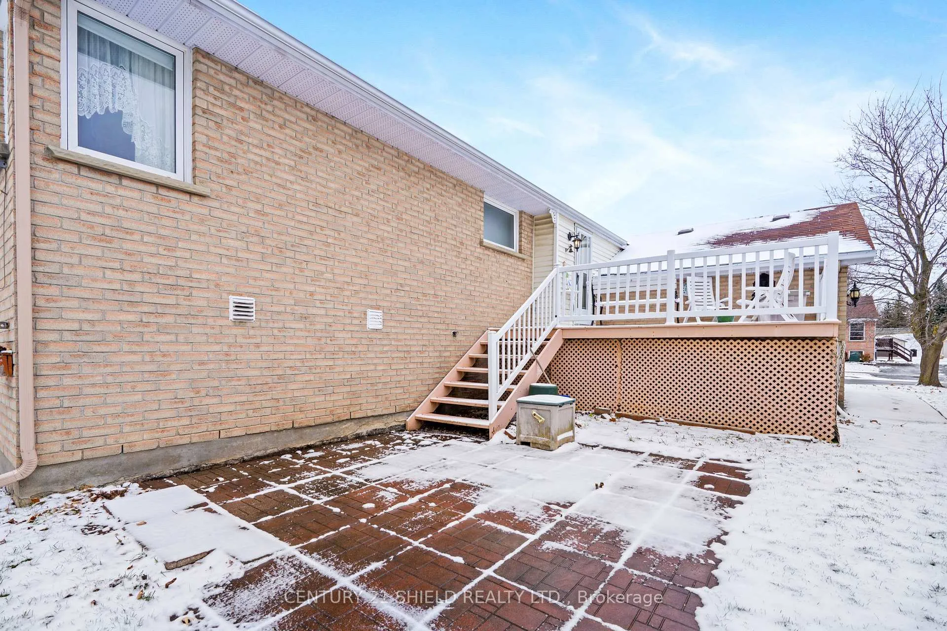 Photo 12 of 34 Wellington Street E, Cornwall — HOMEH