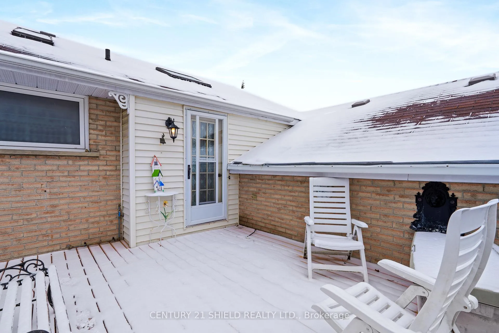 Photo 13 of 34 Wellington Street E, Cornwall — HOMEH