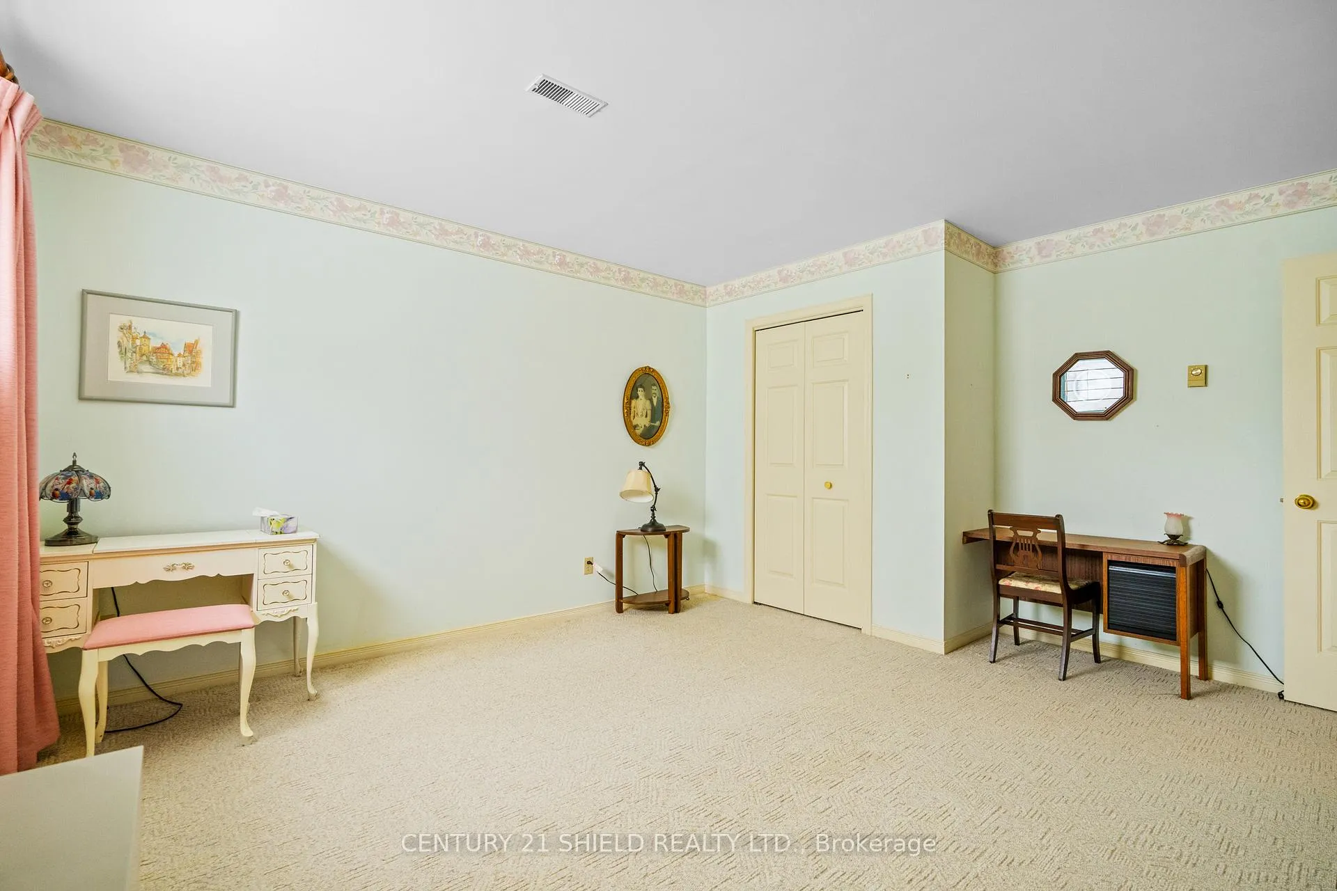 Photo 41 of 34 Wellington Street E, Cornwall — HOMEH