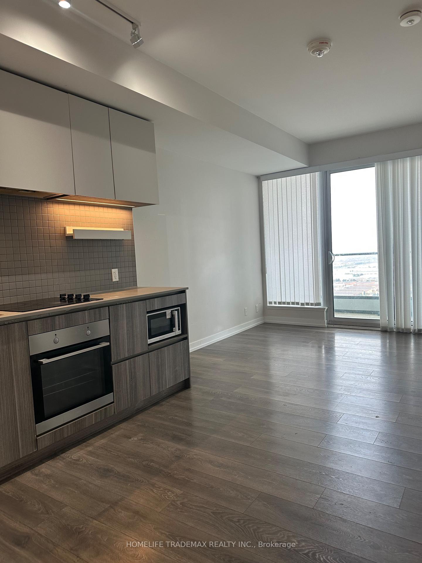 Photo 8 of Unit 4611, 5 Buttermill Avenue, Vaughan, Vaughan Corporate Centre — HOMEH