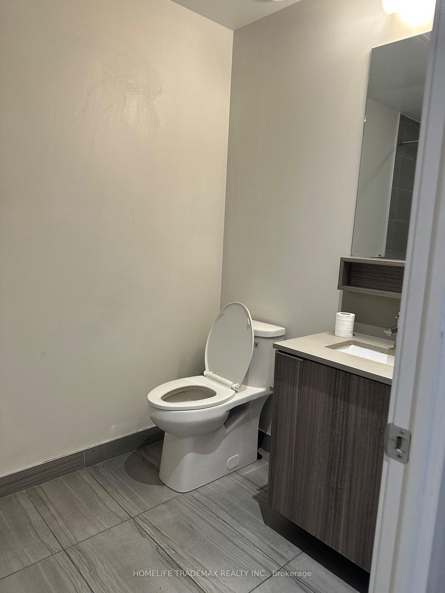 Photo 9 of Unit 4611, 5 Buttermill Avenue, Vaughan, Vaughan Corporate Centre — HOMEH
