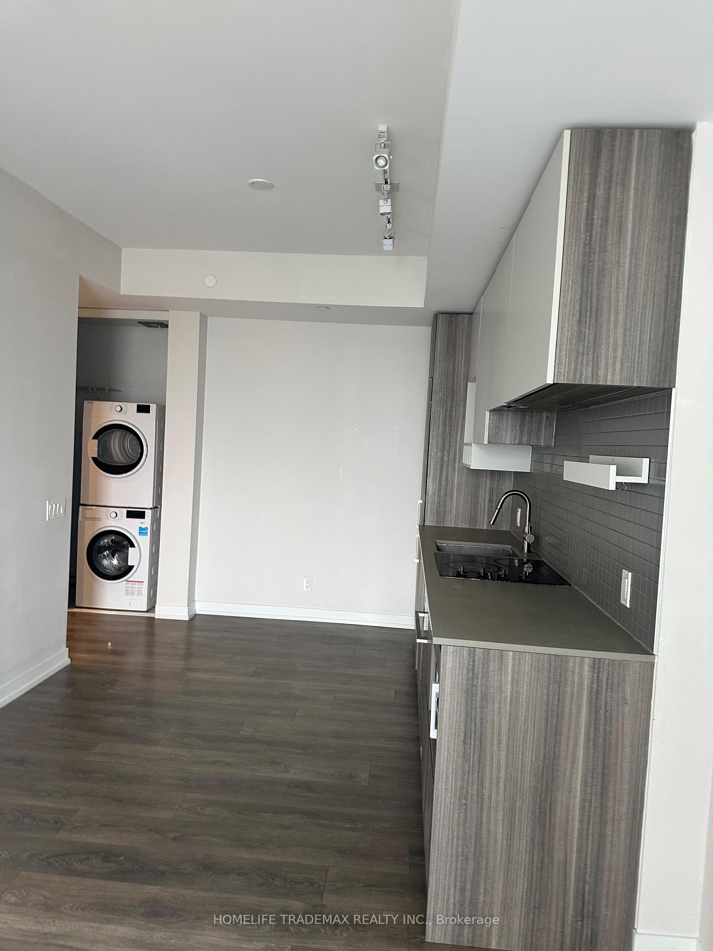 Photo 10 of Unit 4611, 5 Buttermill Avenue, Vaughan, Vaughan Corporate Centre — HOMEH