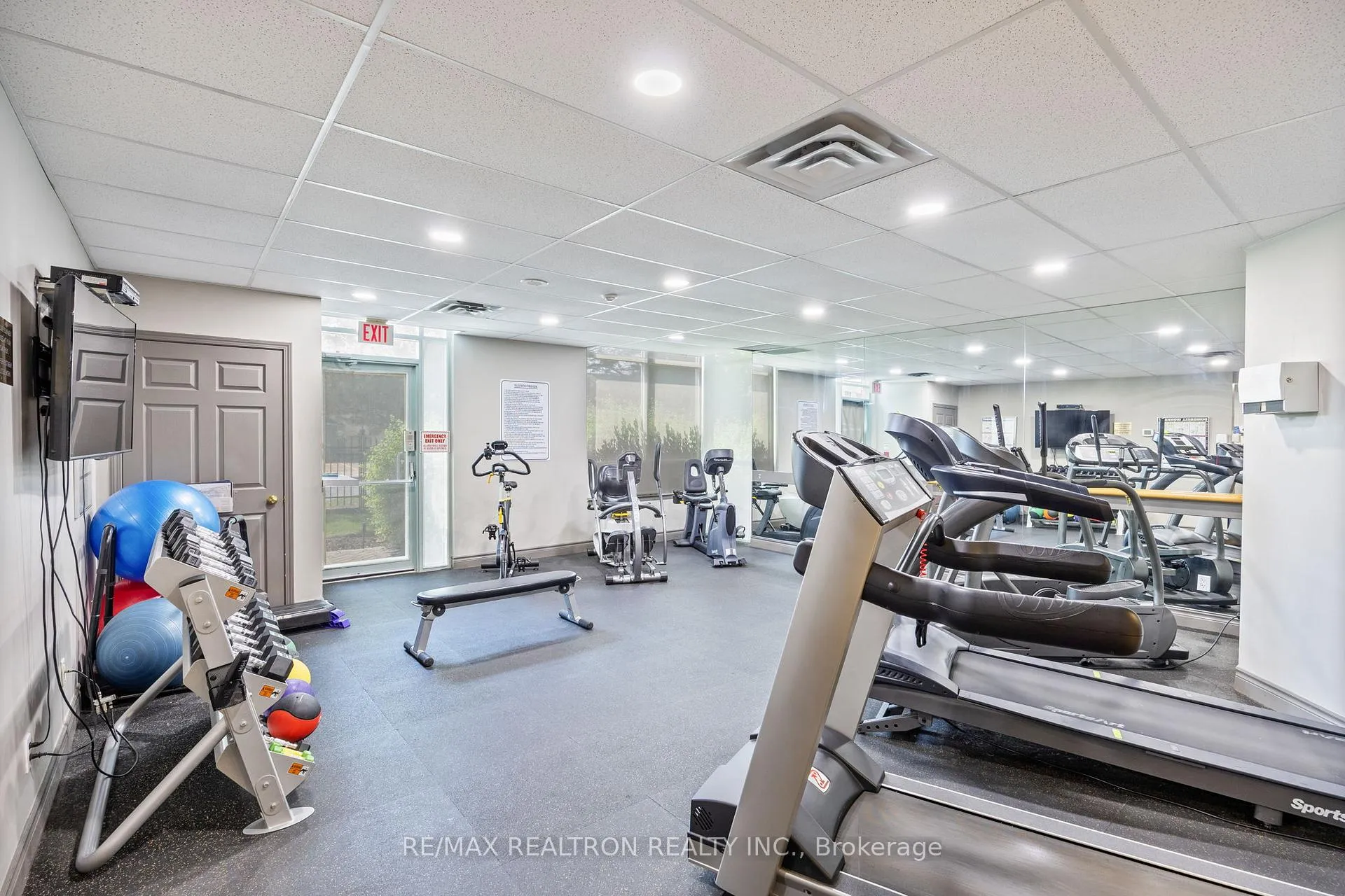 Photo 15 of Unit 504, 8 Covington Road, Toronto, Englemount-Lawrence — HOMEH
