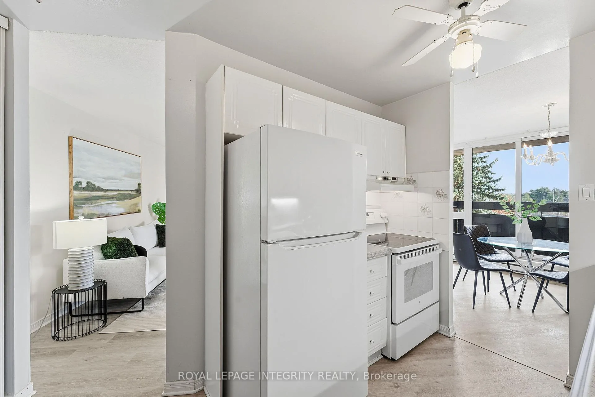 Photo 13 of Unit 401, 2000 Jasmine Crescent, Ottawa, Beacon Hill South — HOMEH
