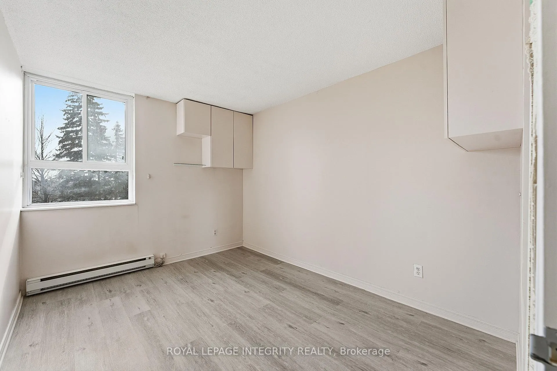 Photo 14 of Unit 401, 2000 Jasmine Crescent, Ottawa, Beacon Hill South — HOMEH