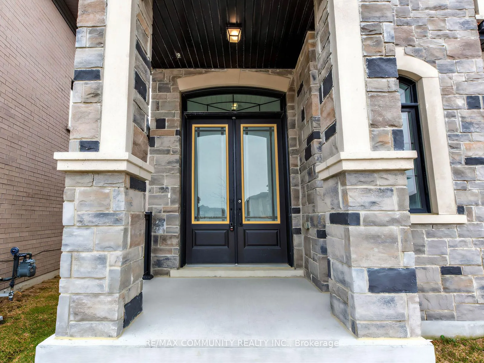 Photo 1 of 104 Greville Street E, Vaughan, Vellore Village — HOMEH